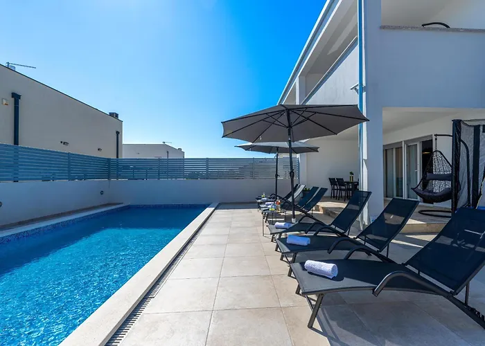 Villa Ema And Ana Pula