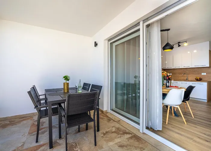 Villa Ema And Ana Pula