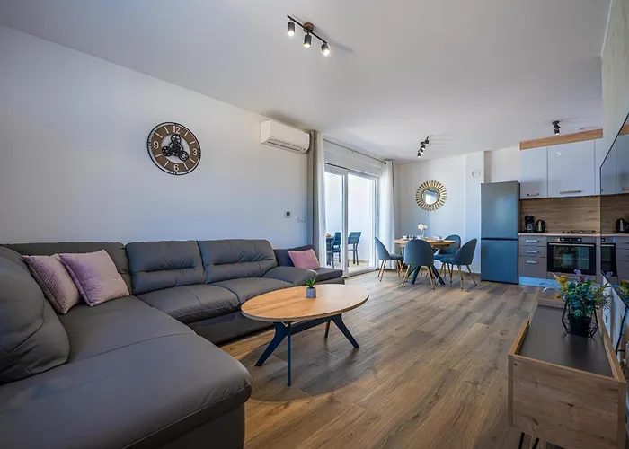 Ema And Ana Villa Pula